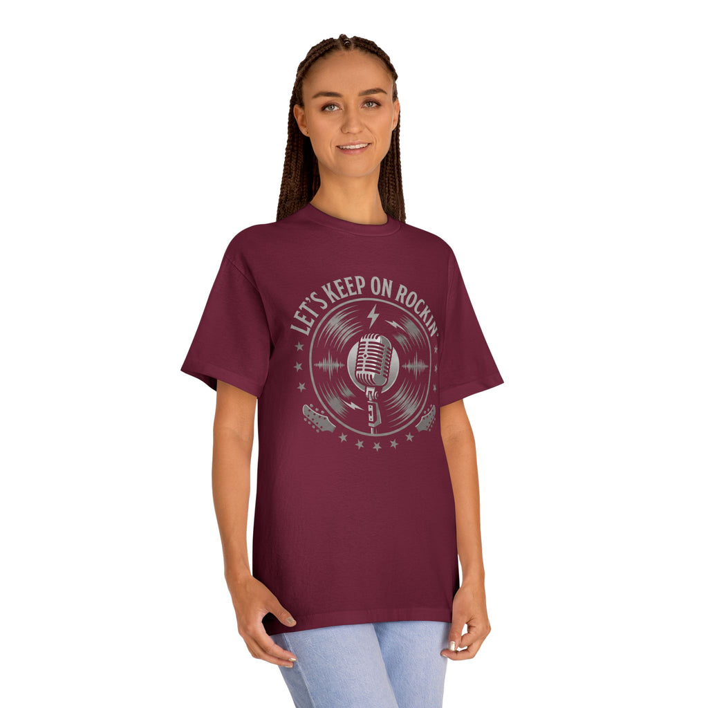 KEEP ROCKIN' | Classic Tee